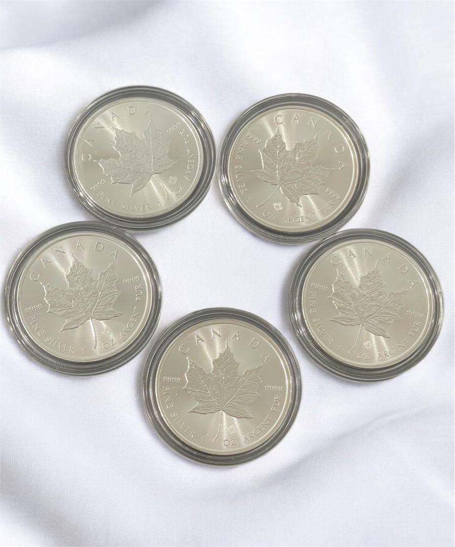 銀高騰中！　メープルリーフ銀貨　1チャールズ国王　スペシャル版　1オンス　5枚