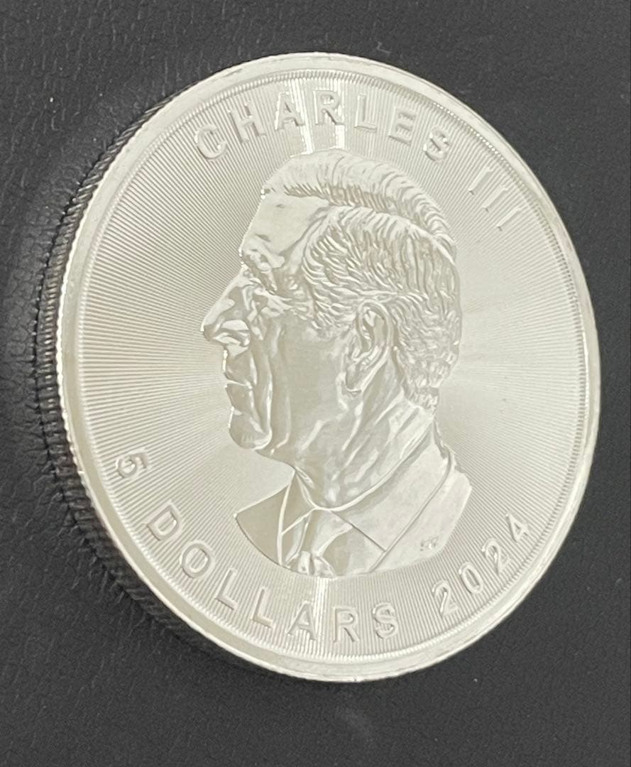 銀高騰中！　メープルリーフ銀貨　1チャールズ国王　スペシャル版　1オンス　5枚