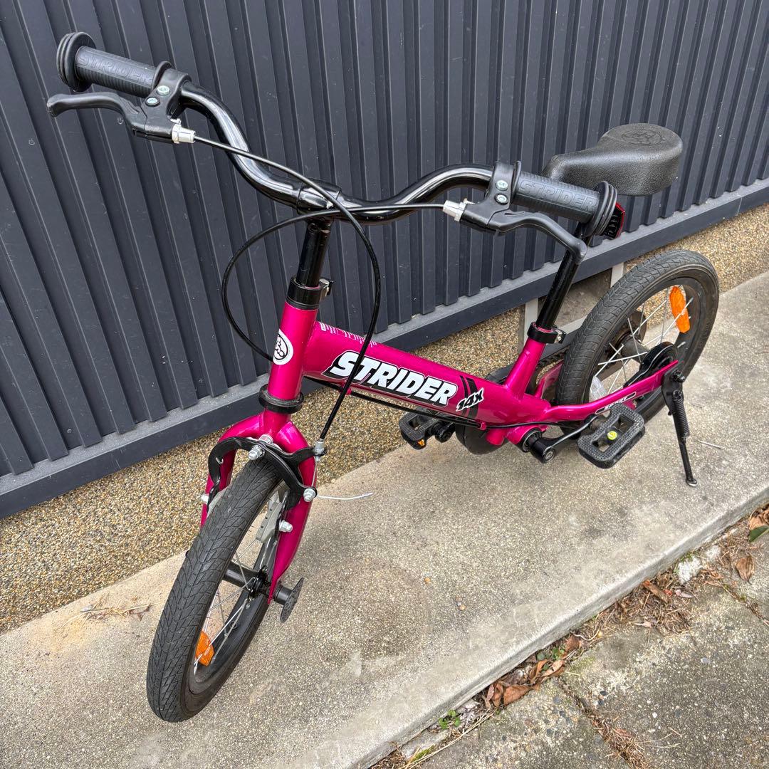 STRIDER14xストライダー フューシャピンク ペダルスタンド付