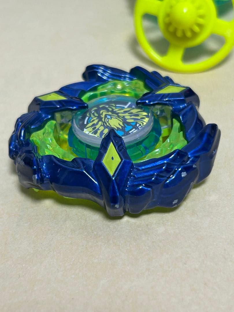 ほぼ新品　フェニックスウイング9-80DB ベイブレードX