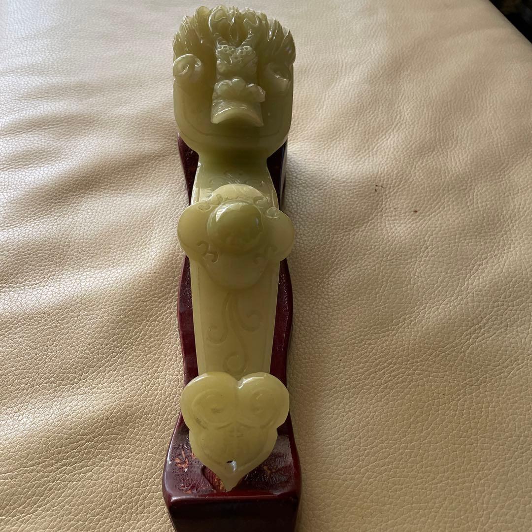 中国　玉石　龍神　如意　飾り台付き