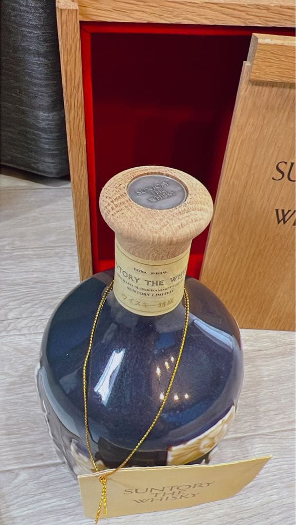 希少！サントリー　ザ・ウイスキー特級　有田焼ボトル未開封美品！