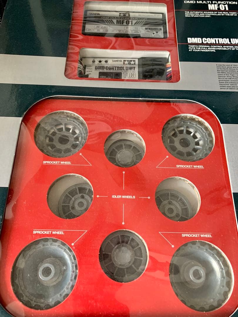 タミヤ　電動ラジオコントロールタンク　タイガーI パーツ1個欠品