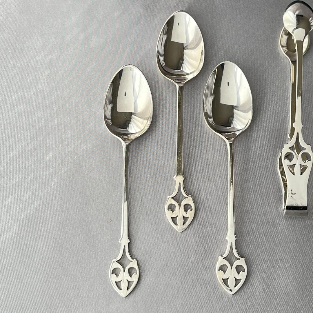 【英国】 透かしのティースプーン / シュガートング 6名用 ケース