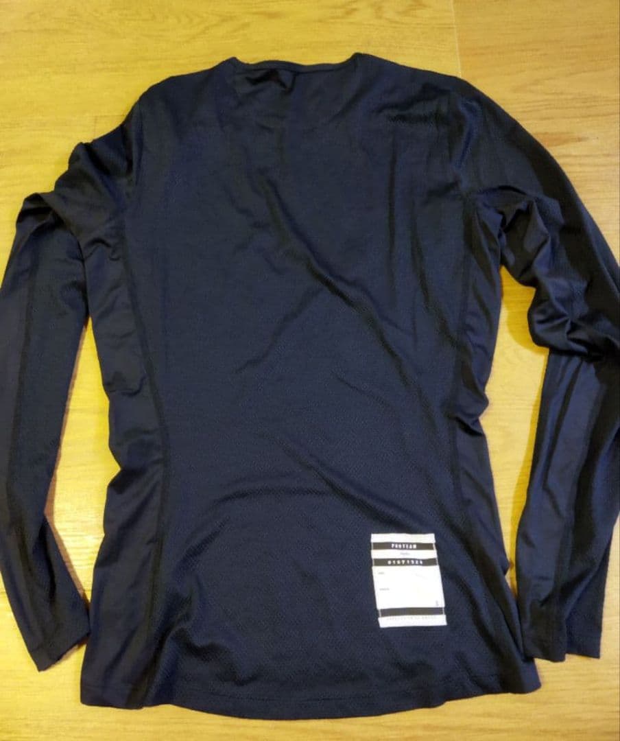 【未使用品】ラファ　プロチームベースレイヤー　③