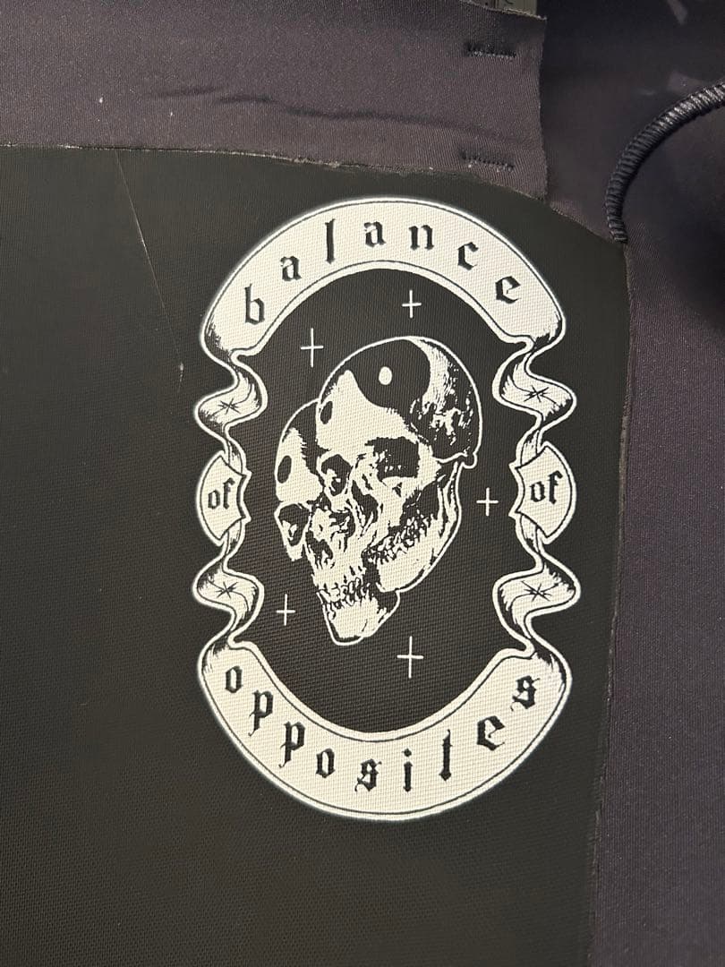 RVCA× Benjamin Jeanjean3×2チェストジップフルスーツ