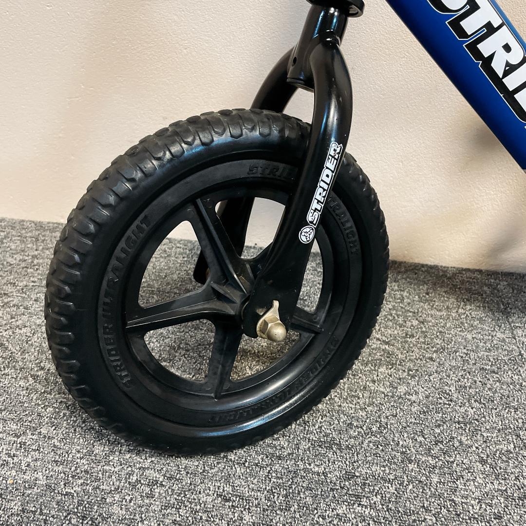 希少　マットブルー　ストライダー スポーツモデル 12インチ STRIDER