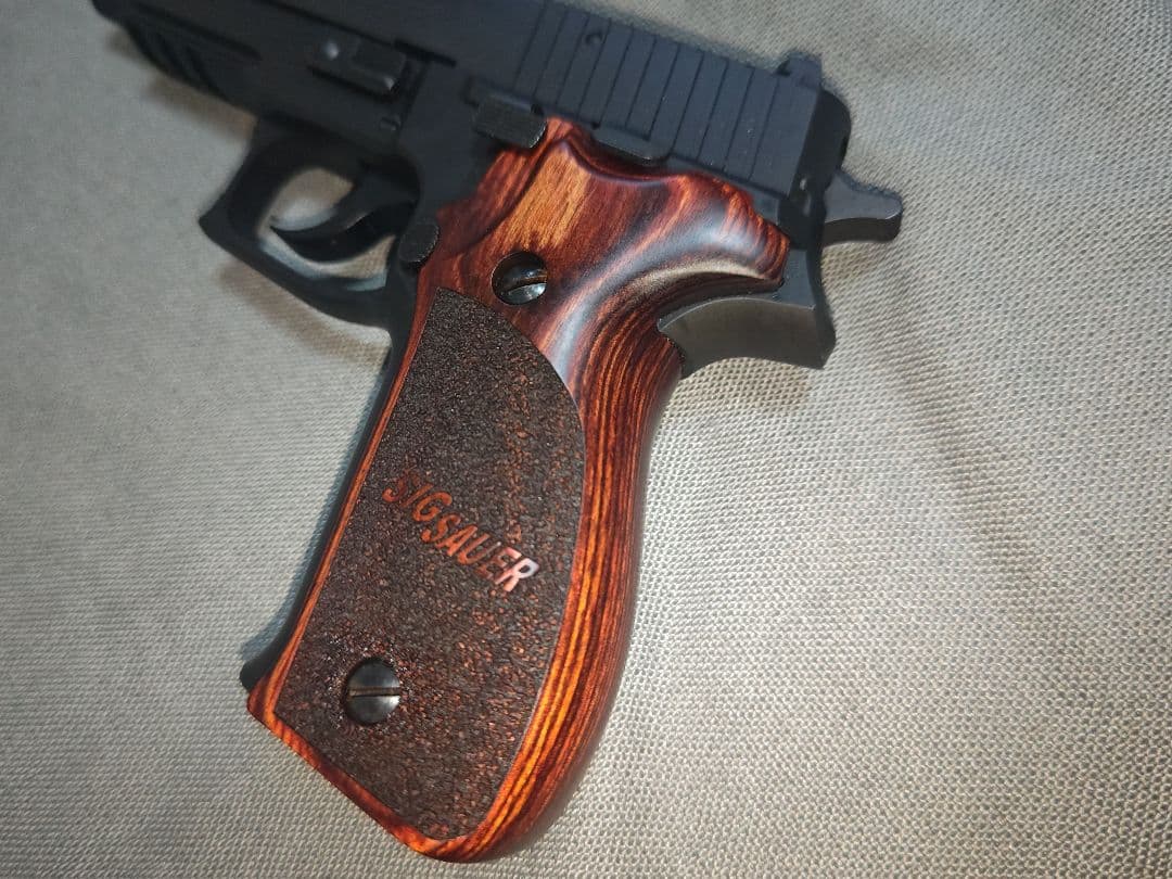 KSC ガスブローバックP226R HW システム7　木製グリップ付き