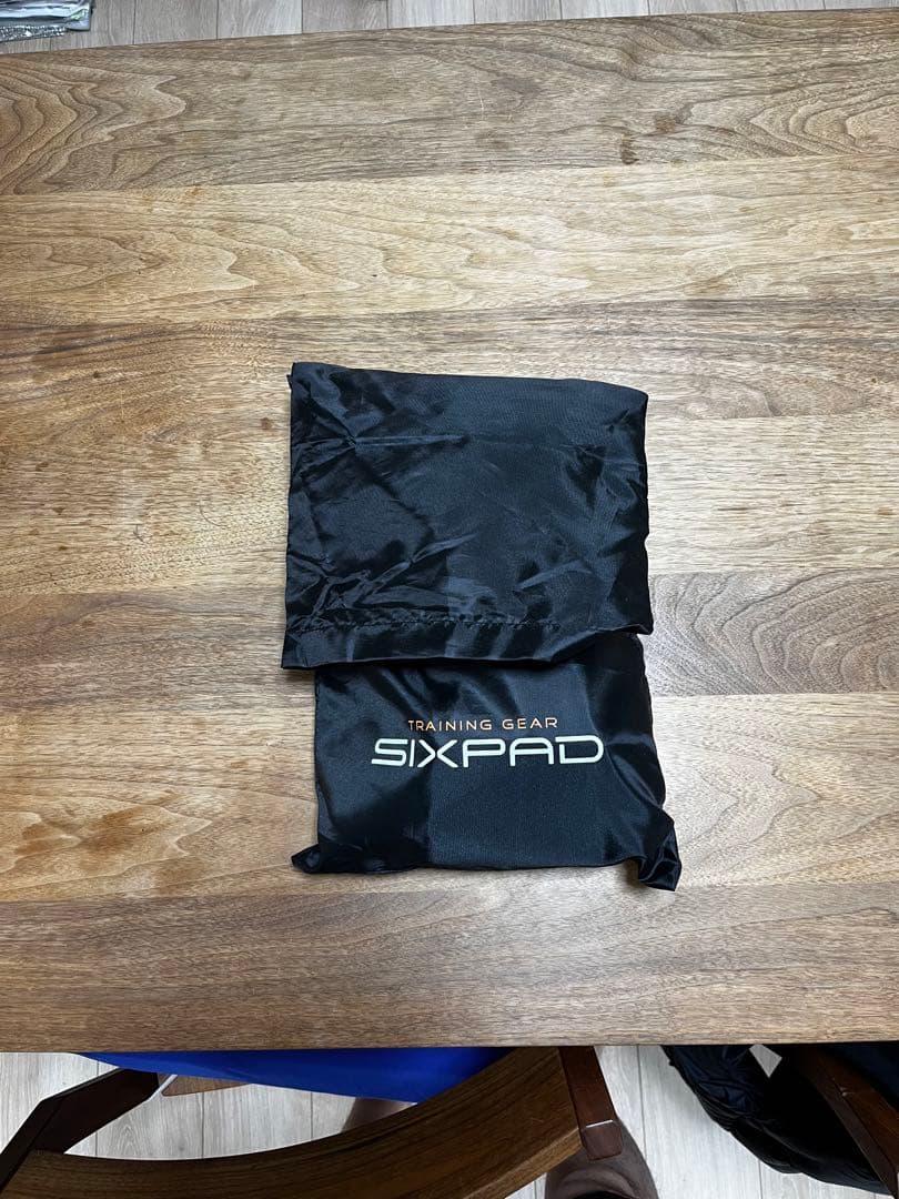 SIXPAD シックスパッドボトムベルト(ムーンさんご購入)