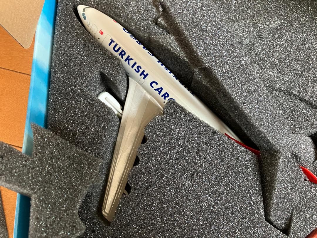 トルコ航空　エアバス３１０　旅客機　模型　 U