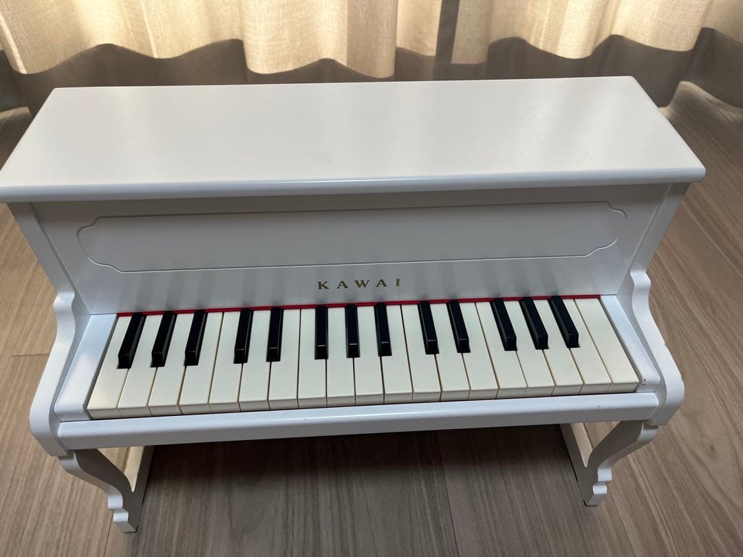 美品 KAWAI アップライトピアノ ホワイト 32鍵 ミニピアノ
