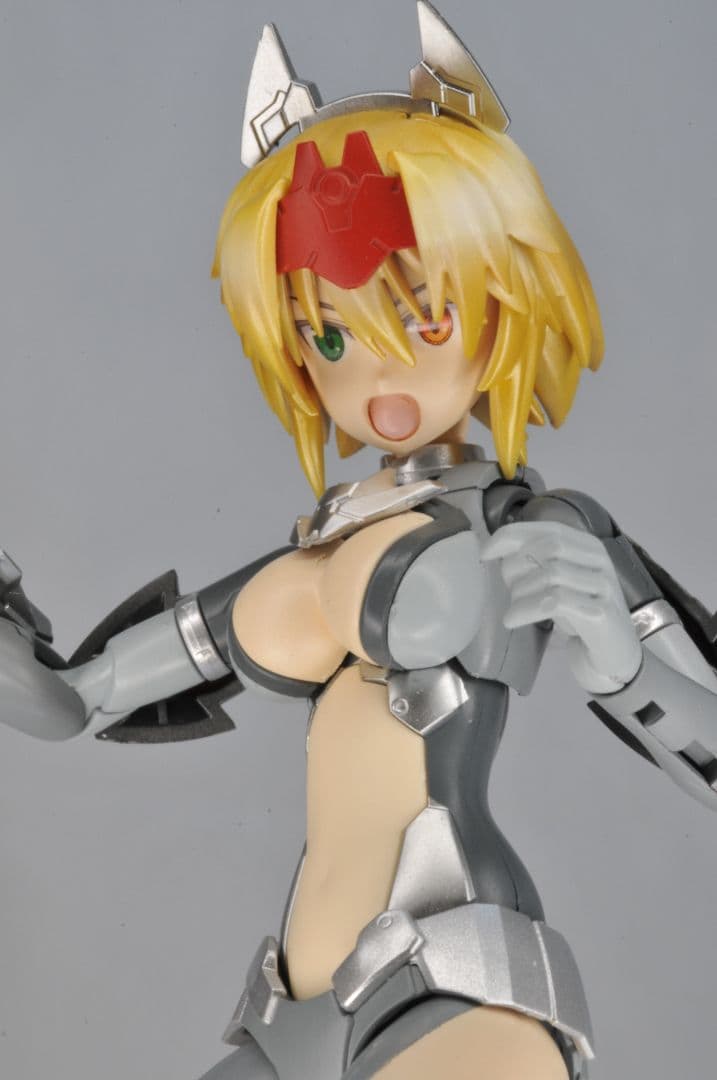 【30MS】バンダイ　アルカ=カルティー　ミリタリーテイスト　全塗装完成品