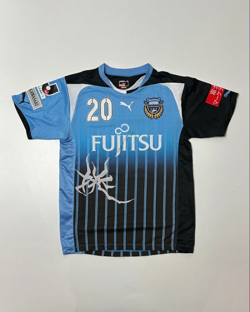 川崎フロンターレ　Puma サッカーシャツ　稲本潤一　サイン入り　150サイズ