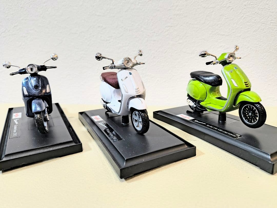 Vespa ミニカー 6台セット 1/18 スケール