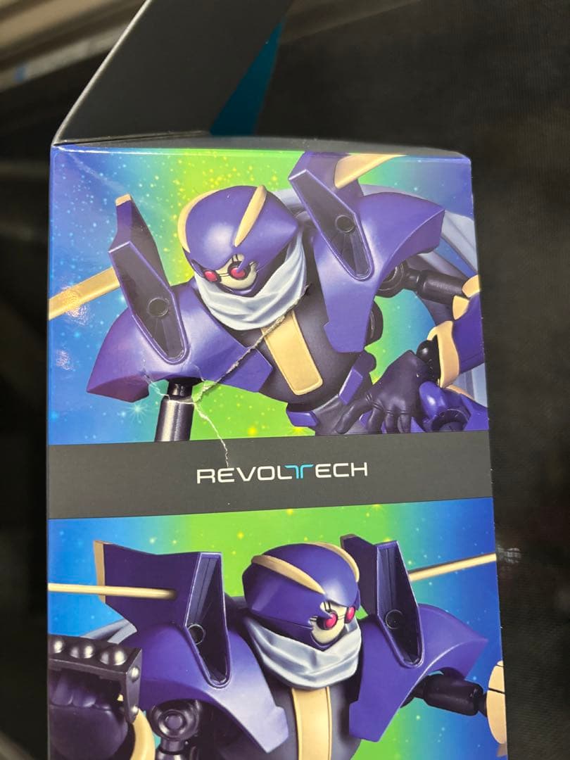 REVOLTECH JUNK WARRIOR ジャンクウォリアー　フィギュア