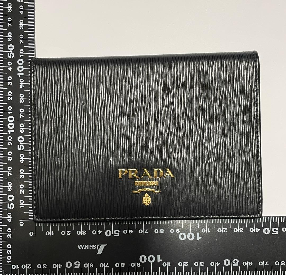 【美品】PRADAプラダ　パスポートケース　❤︎