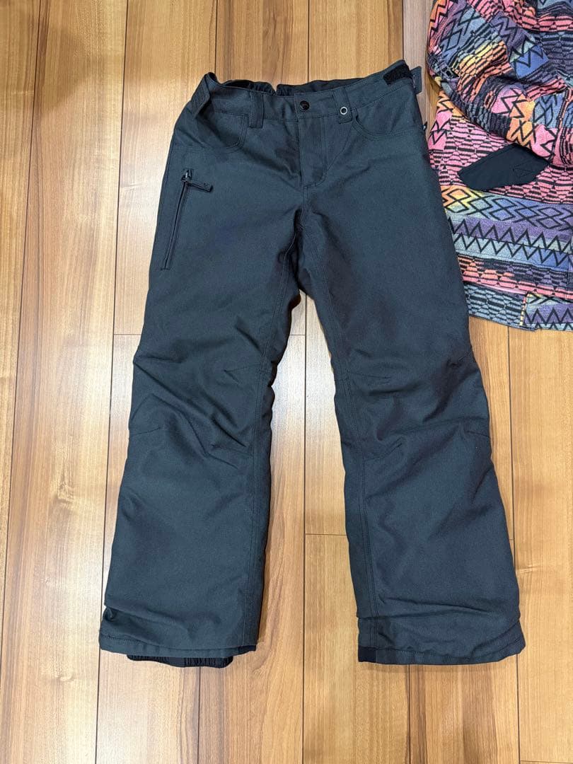 バートンBURTONキッズ M スノーボードウエア　上下セット140スキーウエア