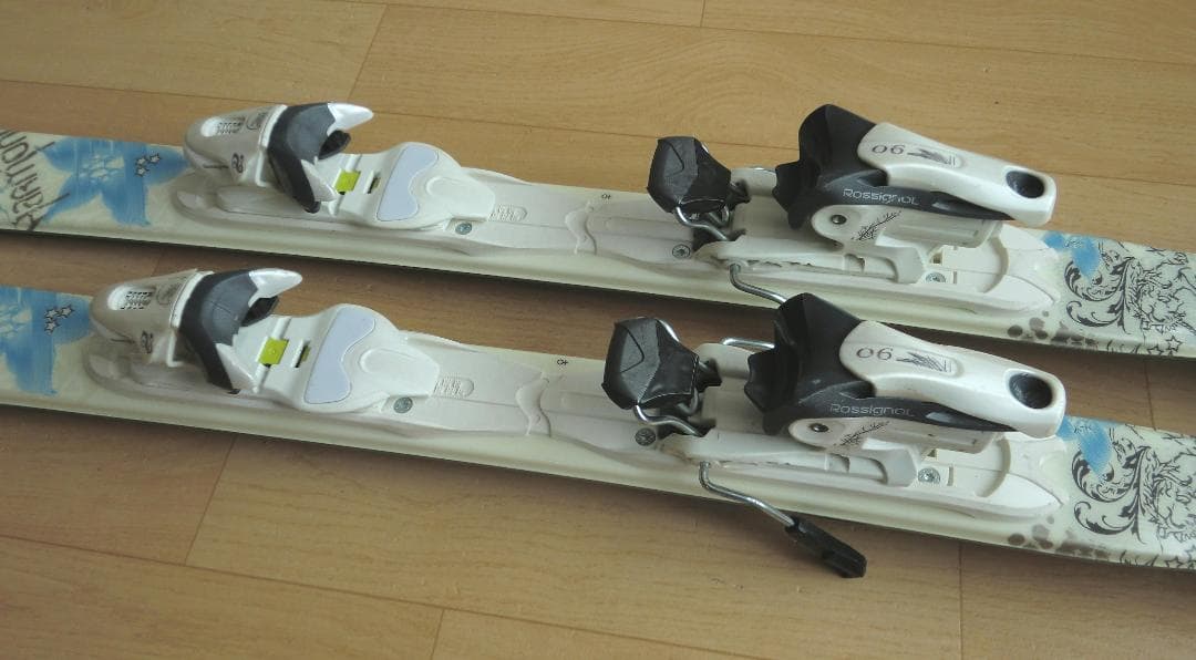 ■■送料無料■ロシニョール■女性用スキーセット■板142靴24.5■メンテ付■■
