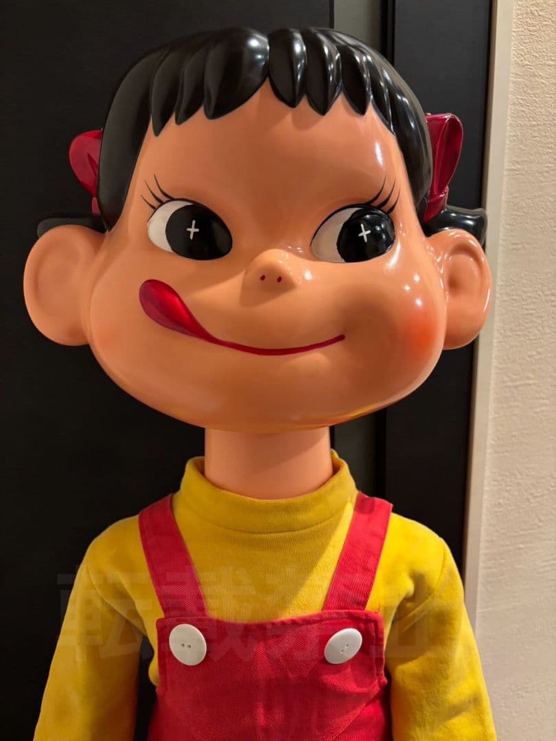 不二家 店頭ペコちゃん ほっぺの赤いペコちゃん 等身大