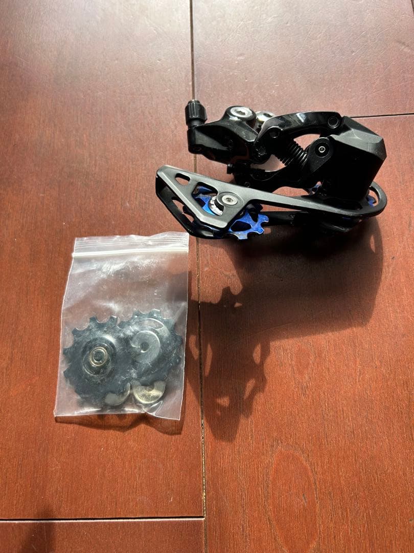 Shimano 105 r7000コンポ3点セット