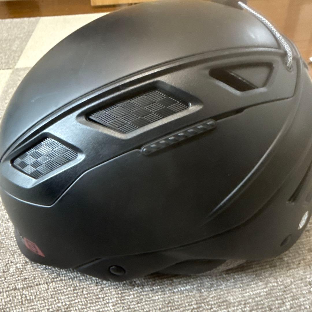 Salomon マットブラックヘルメット