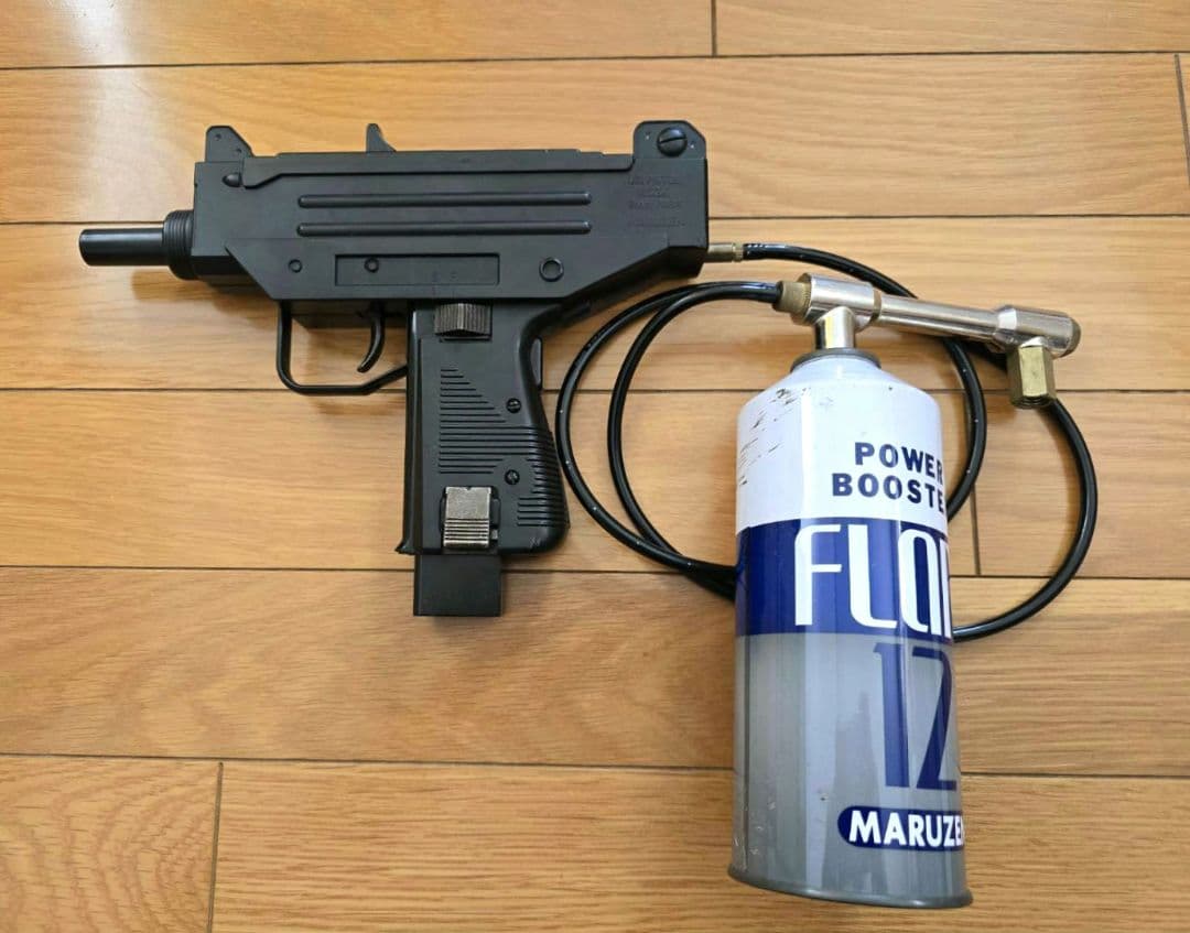 マルゼン製　UZIフルオートピストル
