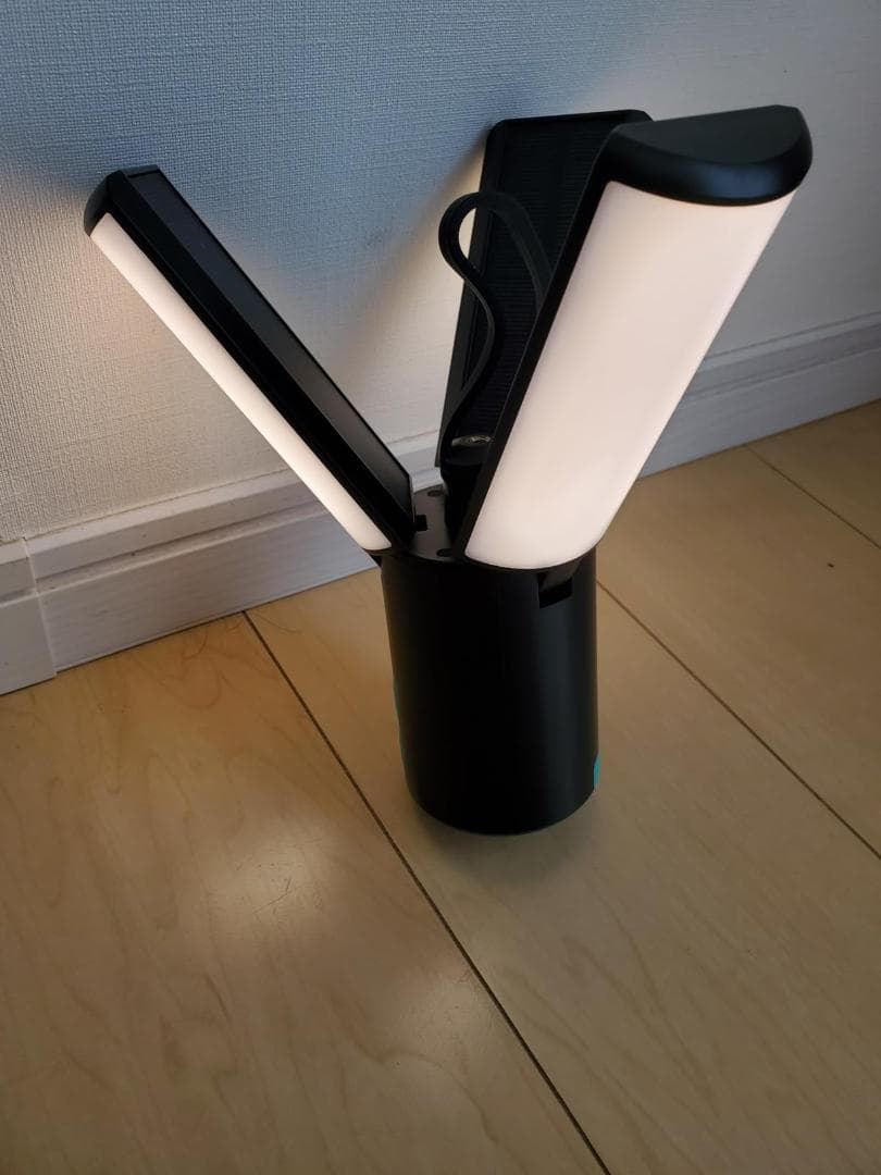 1台2役 USB充電式 ソーラーライト キャンプランタン