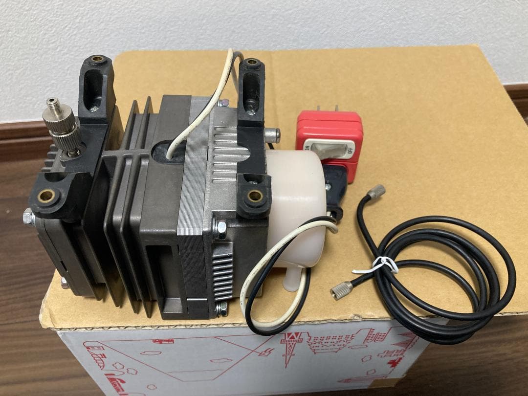 プラモデル塗装用　エアブラシ コンプレッサー本体 クレオス L5 ベースモデル