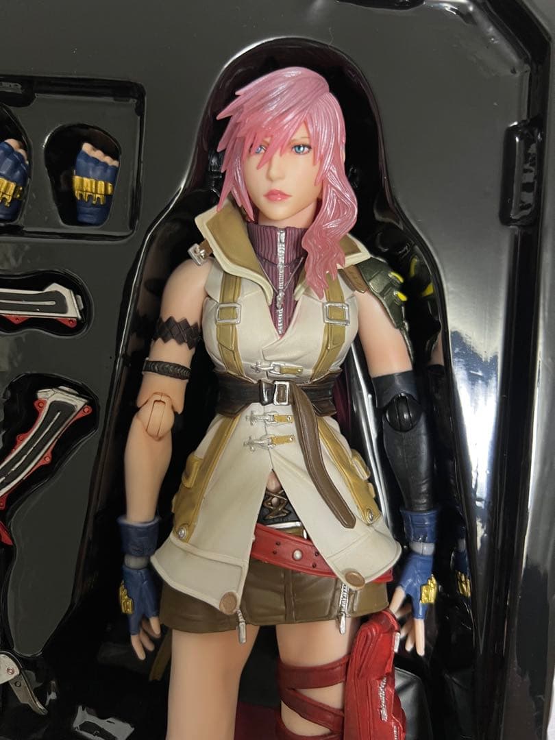 プレイアーツ改 ディシディア ライトニング フィギュア