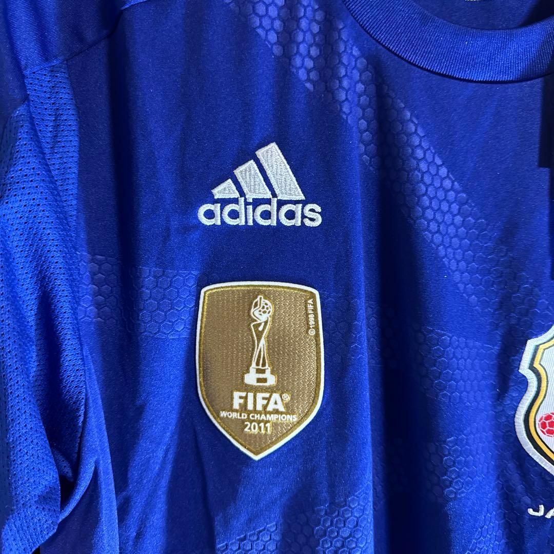 新品　世界１エンブレム　L size サッカー　football なでしこ