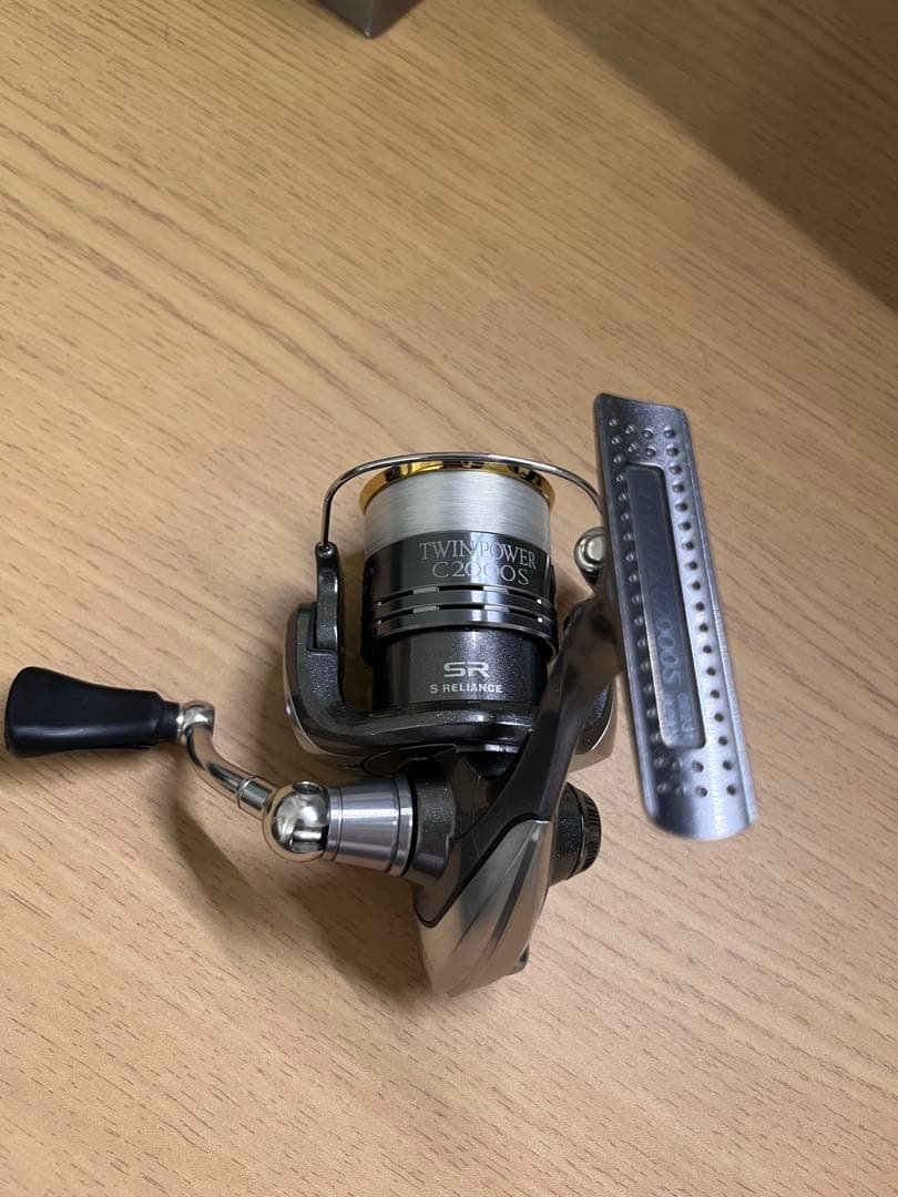 【極上】08ツインパワー C2000S スピニングリール