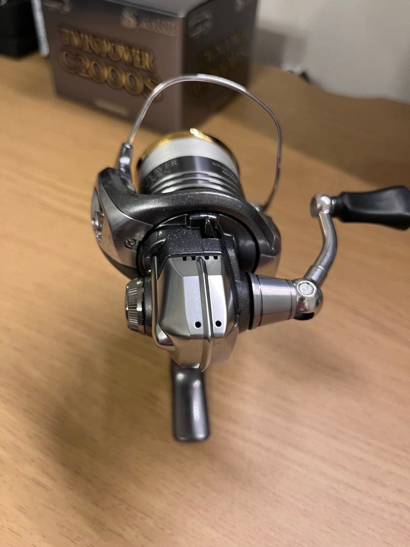 【極上】08ツインパワー C2000S スピニングリール