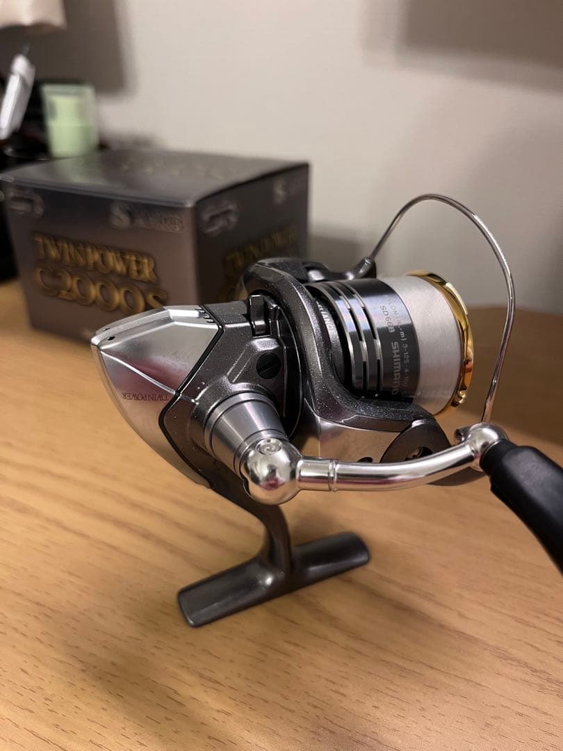 【極上】08ツインパワー C2000S スピニングリール