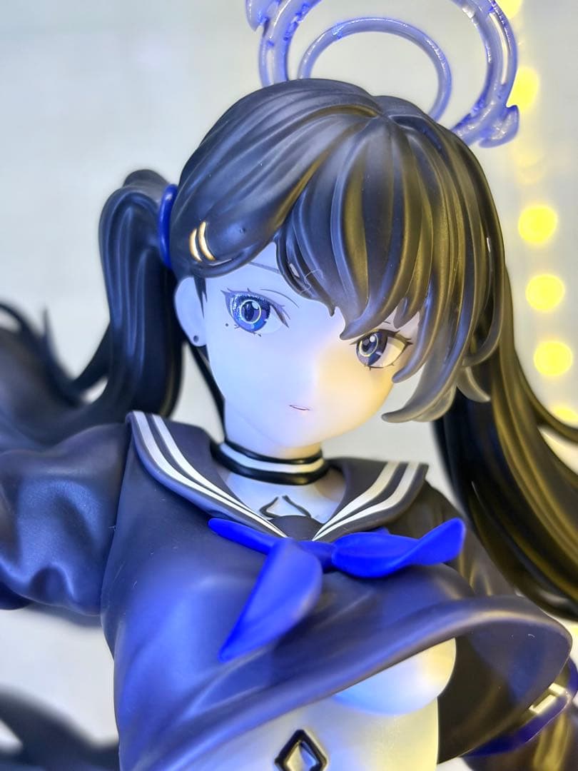 Colors : Blue フィギュア