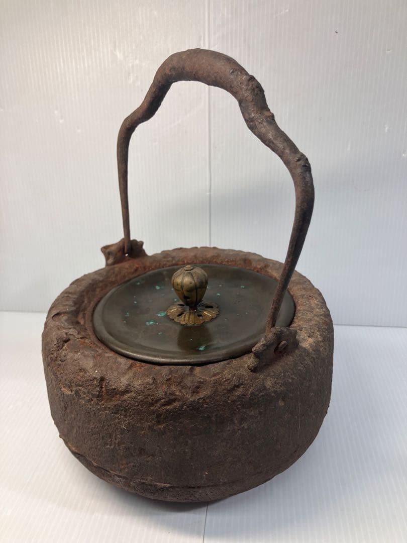 A【鉄瓶 / 薬缶/急須】工芸品 囲炉裏　金属工芸 アンティーク
