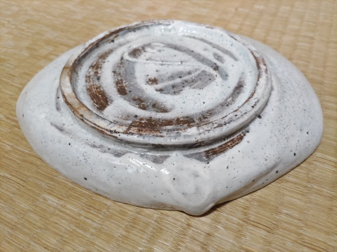 永江港史　粉引貝形皿　共箱・布　美品