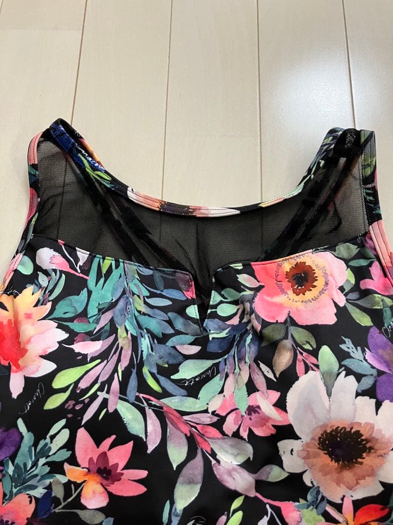 新品　チャコット　ヨガ　トップス　ホットヨガ　ピラティス　花柄　スカーラ好きに