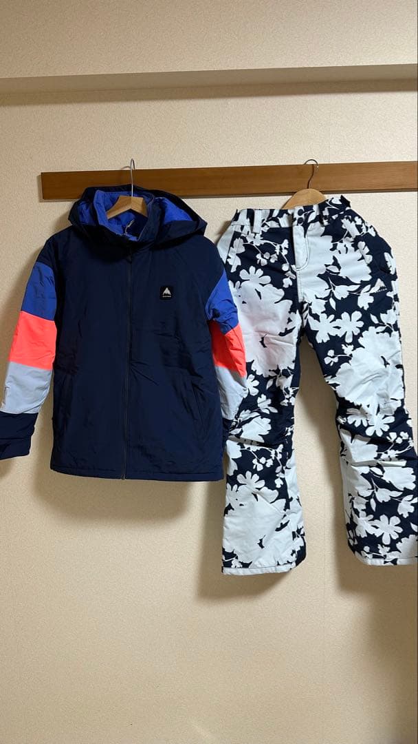 Burton 子ども用スノーボードウェア 上下Lサイズ　150cm
