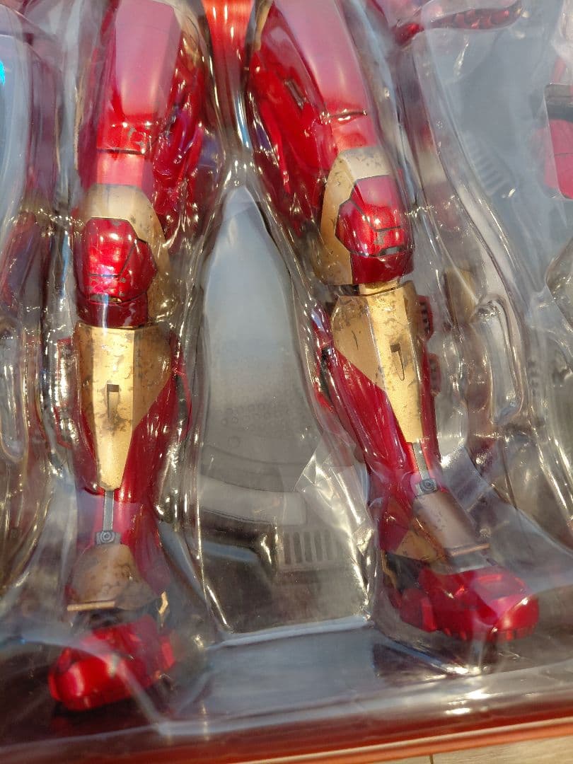 ペッパー・ポッツ＆マーク９ ホットトイズ アイアンマン３ 1/6フィギュア