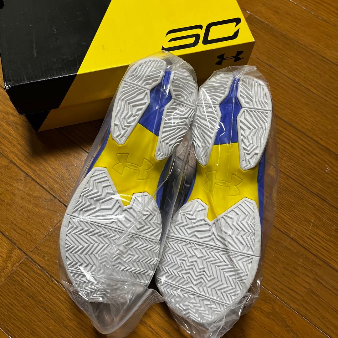 希少　アンダーアーマー Curry2.5 カリー2.5 ステフィンカリーモデル