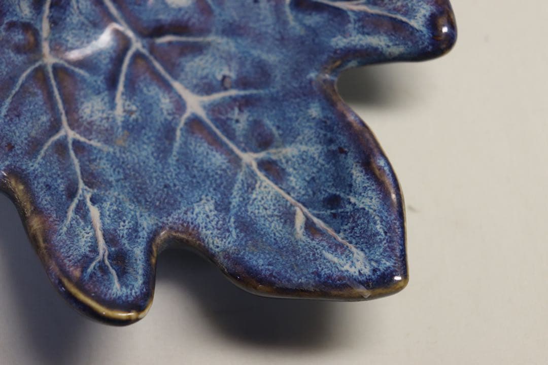 1023　鈞釉葉型皿　木箱入　送料込み1023