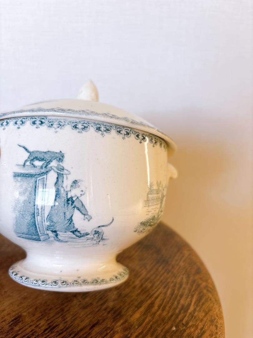 フランスアンティーク　Saint amand la dinette　スーピエール