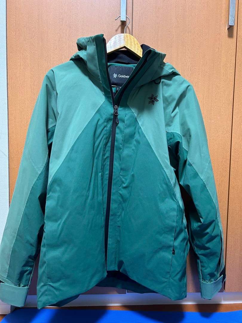GOLD WIN 3 （ L）　スキーウェア　アッシュグリーン×ディープグリーン