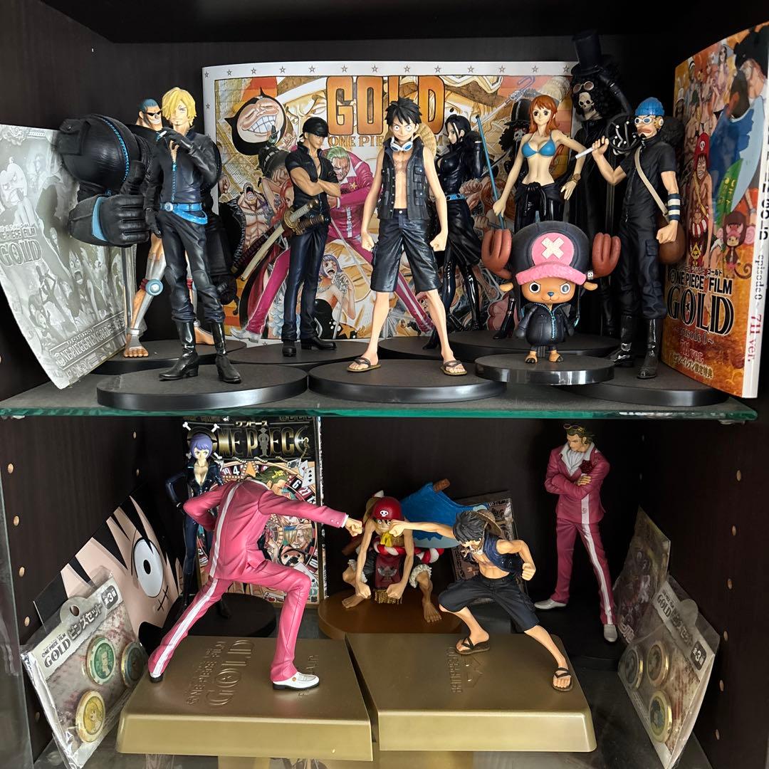 ワンピースフィギュア　フィギュアラックまとめ売り