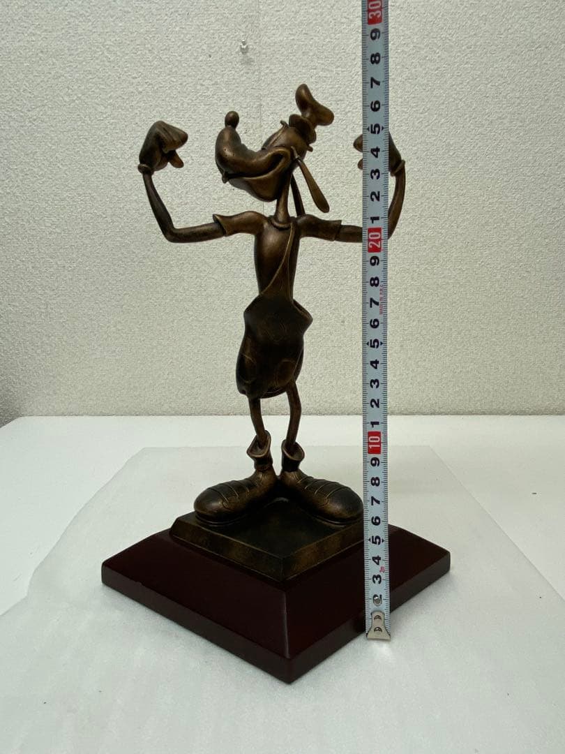 3-2702 ディズニー グーフィー 体操ポーズ ブロンズトーン 彫像 置物