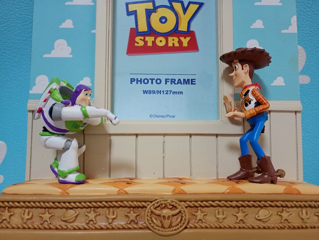 トイストーリー　フォトフレームフィギュア　ウッディ　バズ　ストーリーコレクション