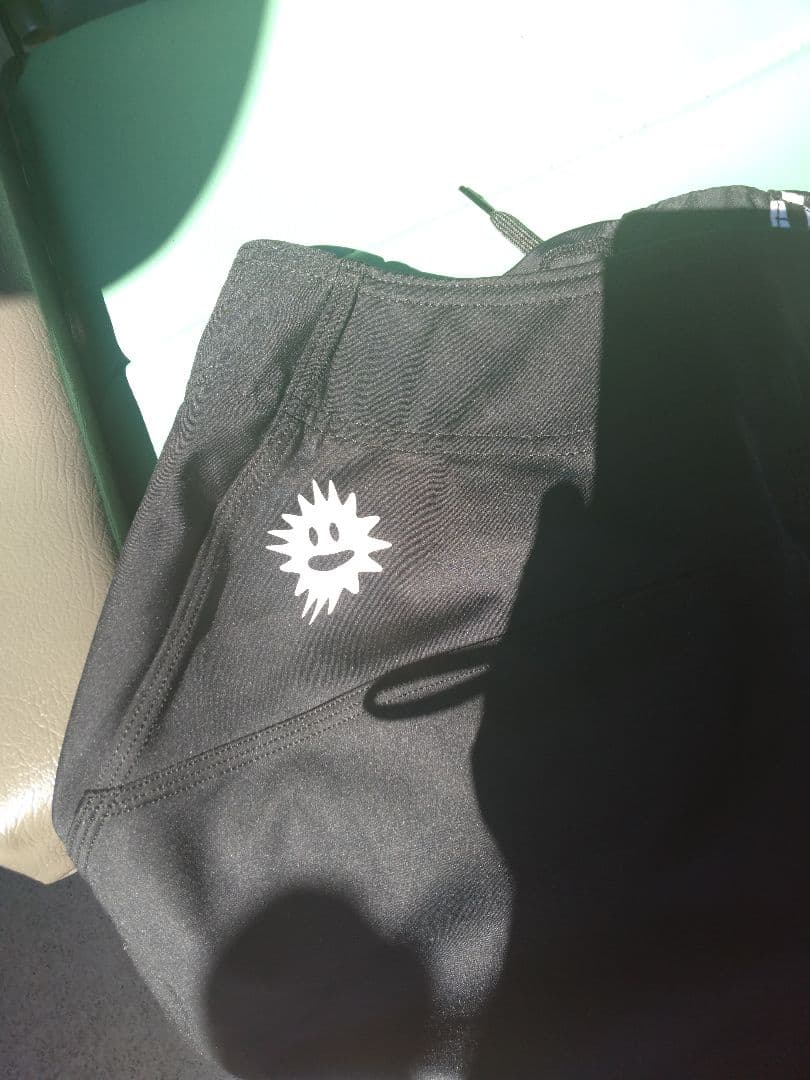 4D 4Dimensions サーフパンツ 黒 新品タグ付き