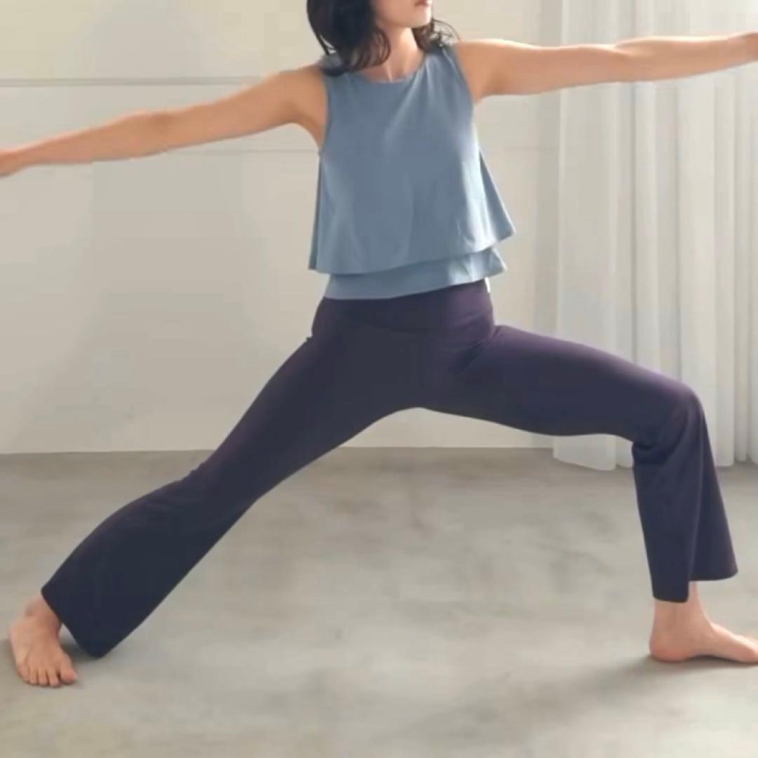 SUKALA カップ付きフレアタンクトップL