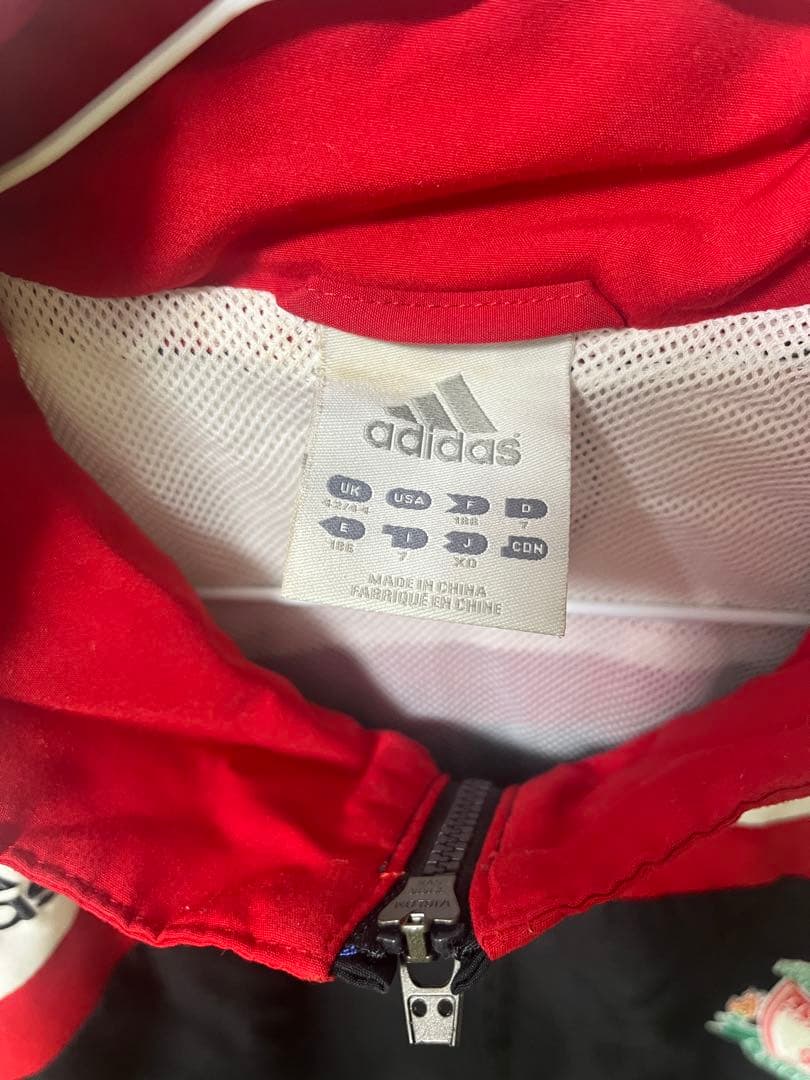 07/08リバプール adidas ビンテージウィンドブレーカー