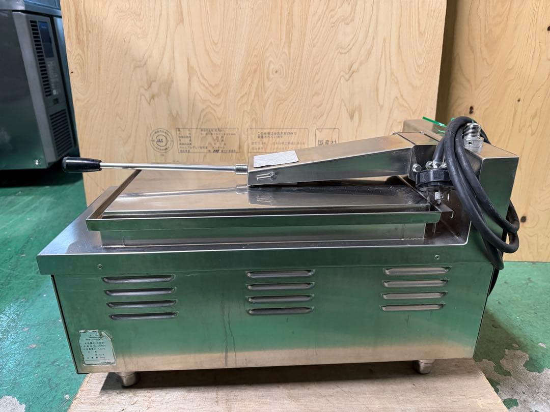 SANYO 卓上自動餃子焼き機 3相200V